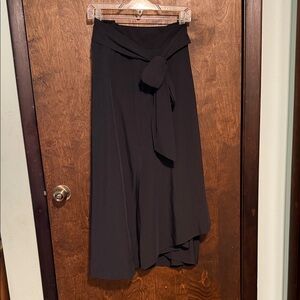 Halara Black asymmetric Skirt